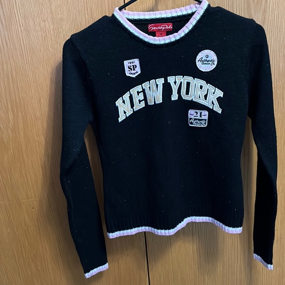 South Pole Sweaters - Black & pink “New York” sweater